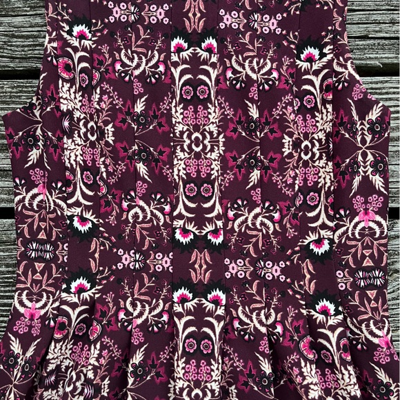 Vince Camuto | Kaleidoscope Floral Pattern Dress - Picture 6 of 8